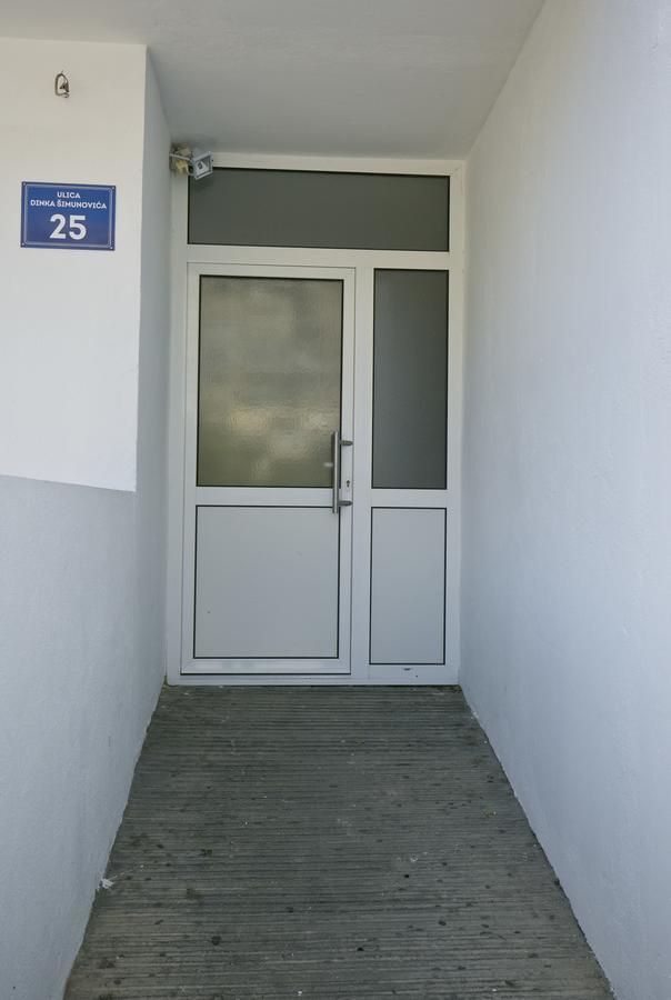 Golden Place Split Exterior photo